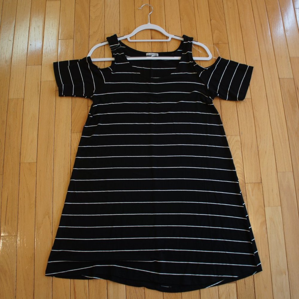 Charlotte Russe Cut Out Shoulder Dress